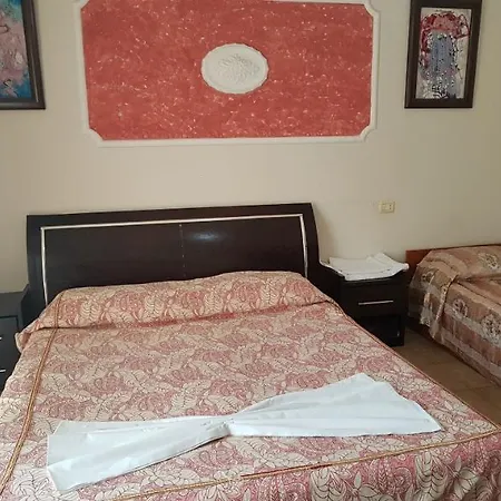 Hotel Skampa 3*